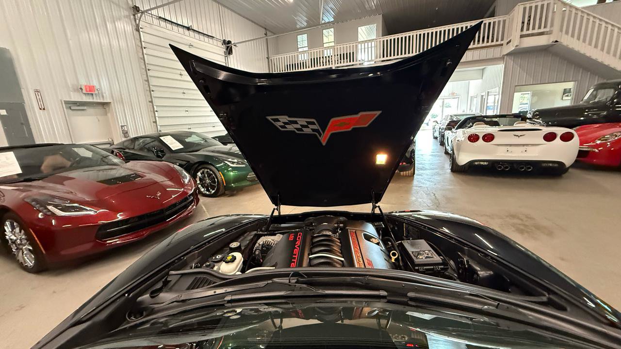 Used 2010 Chevrolet Corvette Grand Sport w/ Preferred Equipment Group RWD image 39
