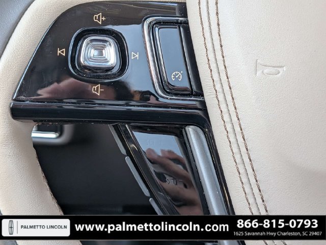 Certified 2022 Lincoln Aviator Reserve RWD image 28
