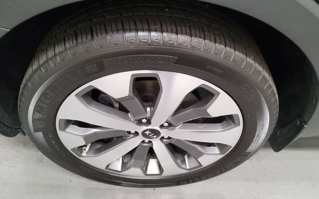 Used 2020 Kia Telluride EX w/ EX Premium Package image 40