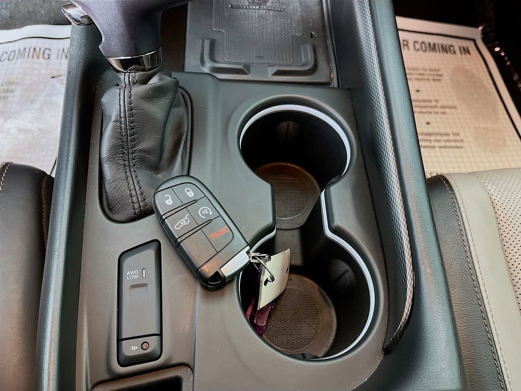 Used 2022 Dodge Durango R/T w/ Trailer Tow Group IV image 24