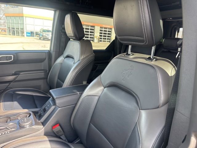 Used 2025 Ford Bronco Outer Banks AWD/4WD image 23