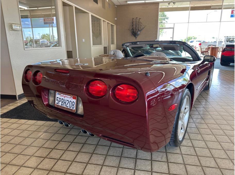 Used 2003 Chevrolet Corvette Coupe w/ Preferred Equipment Group1 RWD image 34