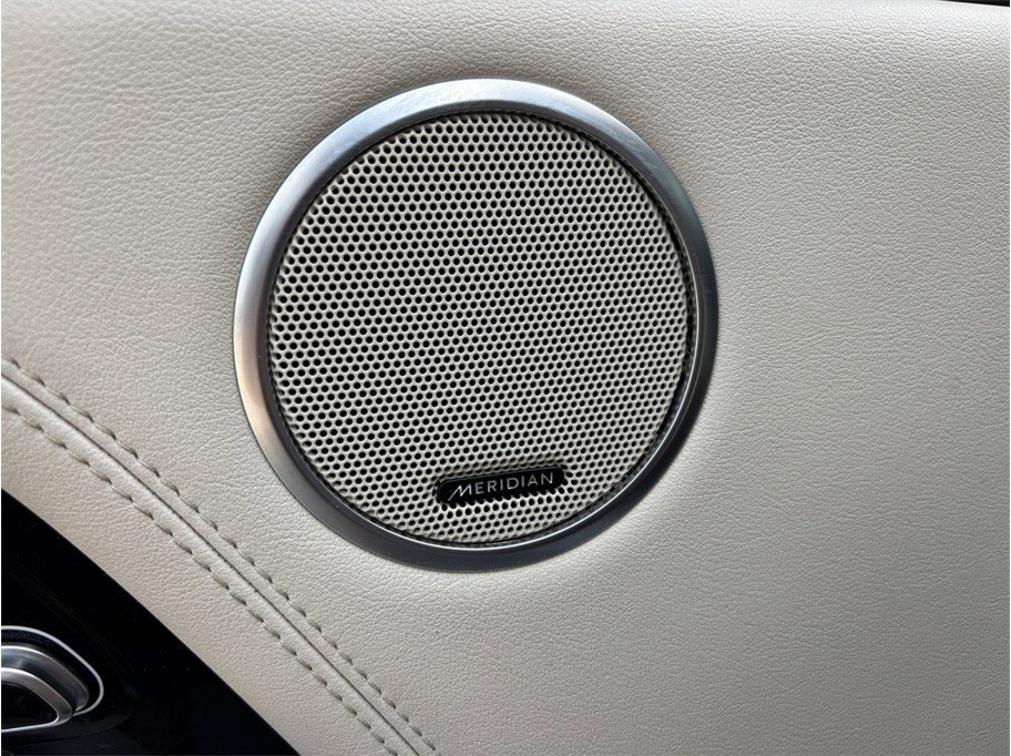 Used 2019 Land Rover Range Rover Supercharged AWD/4WD image 23