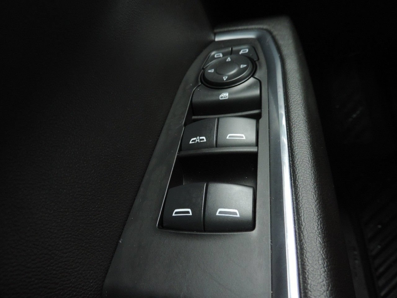 Used 2025 Chevrolet Silverado 1500 LT w/ Texas Edition Plus AWD/4WD image 28