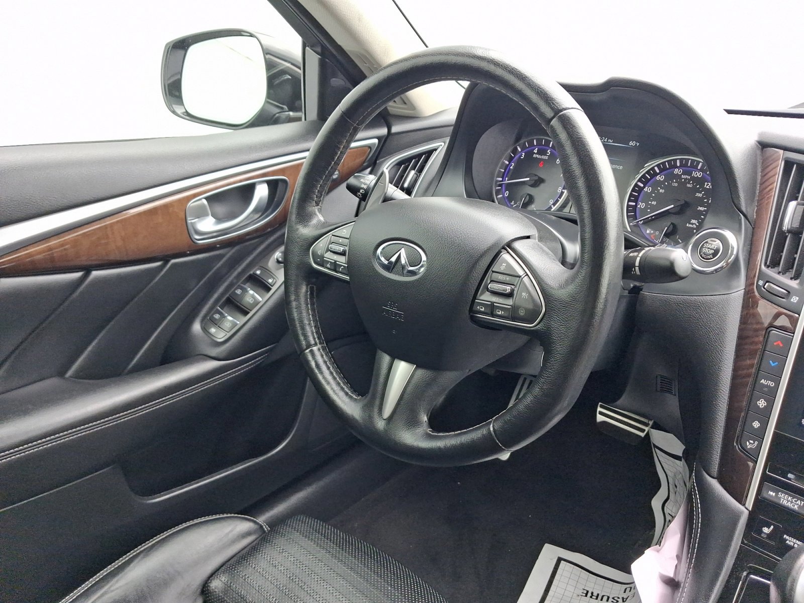 Used 2015 INFINITI Q50 Sport w/ Technology Package image 22