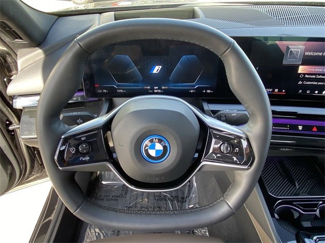 Certified 2025 BMW i5 xDrive40 w/ Premium Package image 25
