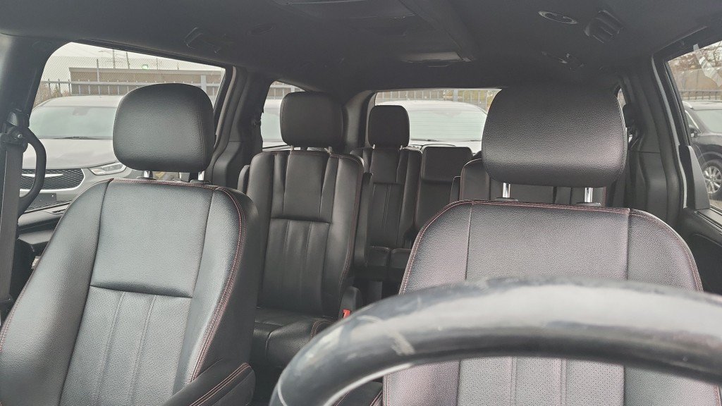 Used 2018 Dodge Grand Caravan GT FWD image 14
