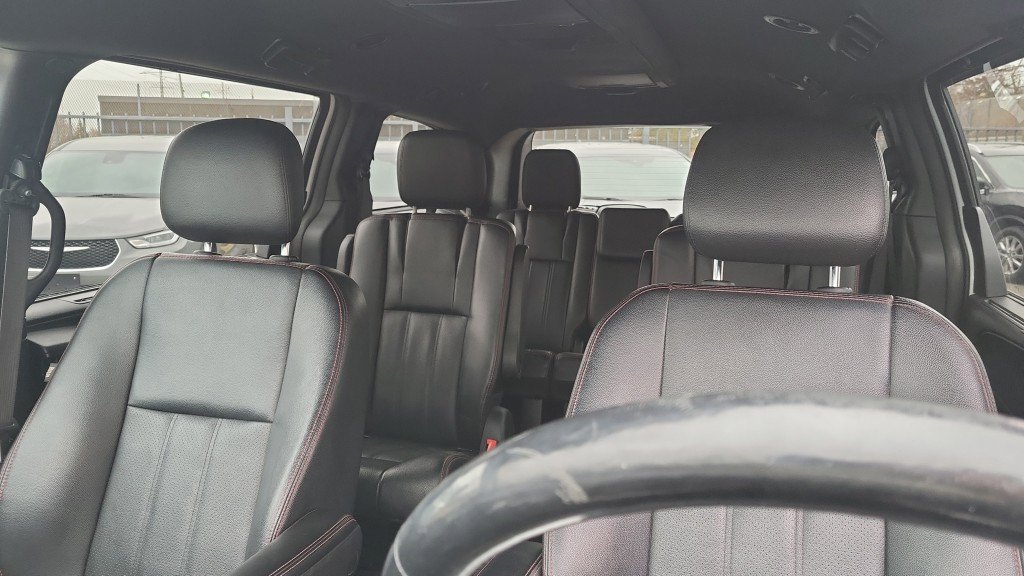 Used 2018 Dodge Grand Caravan GT FWD image 14