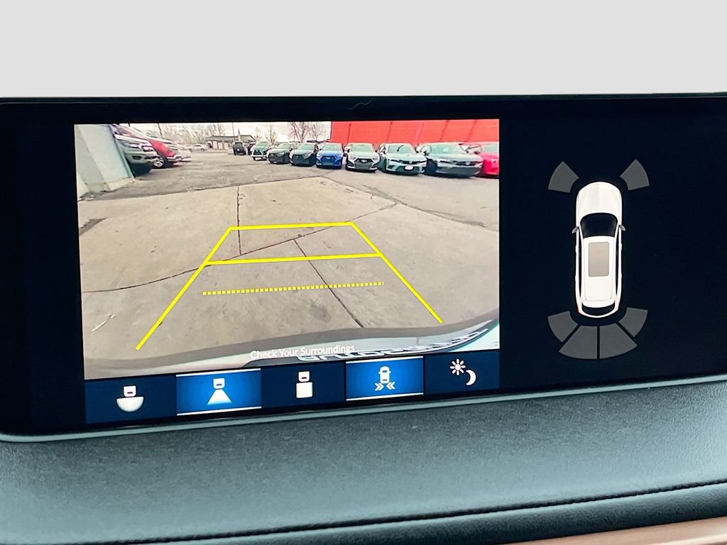 Used 2024 Acura MDX SH-AWD w/ Technology Package image 14