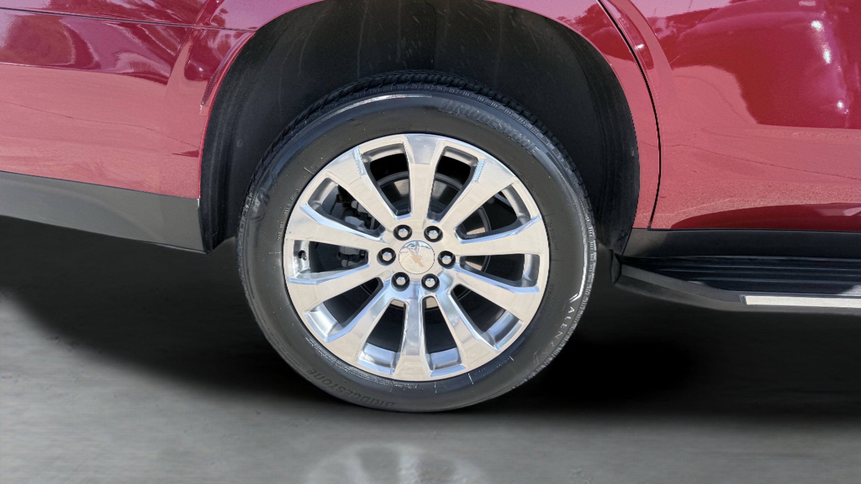 Used 2023 Chevrolet Tahoe Premier w/ Premium Package RWD image 9