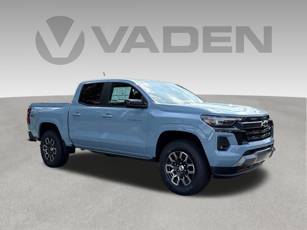 New 2026 Chevrolet Colorado Z71 w/ Technology Package AWD/4WD image 3