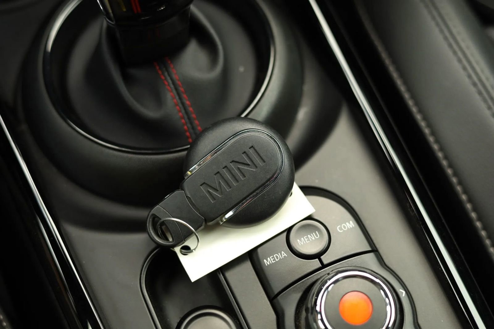 Used 2020 MINI Cooper Clubman S w/ Premium Package image 27