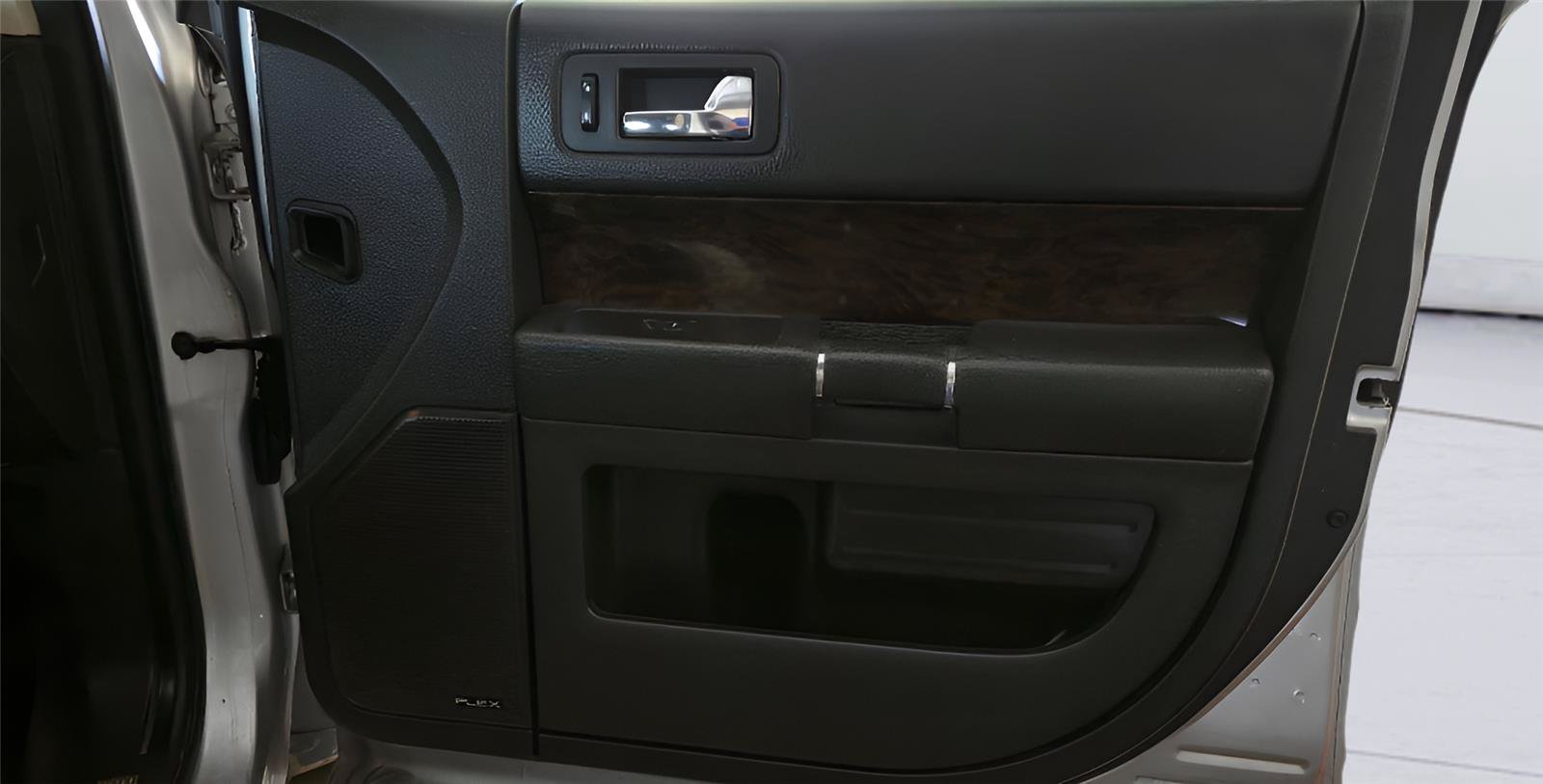 Used 2018 Ford Flex Limited FWD image 21