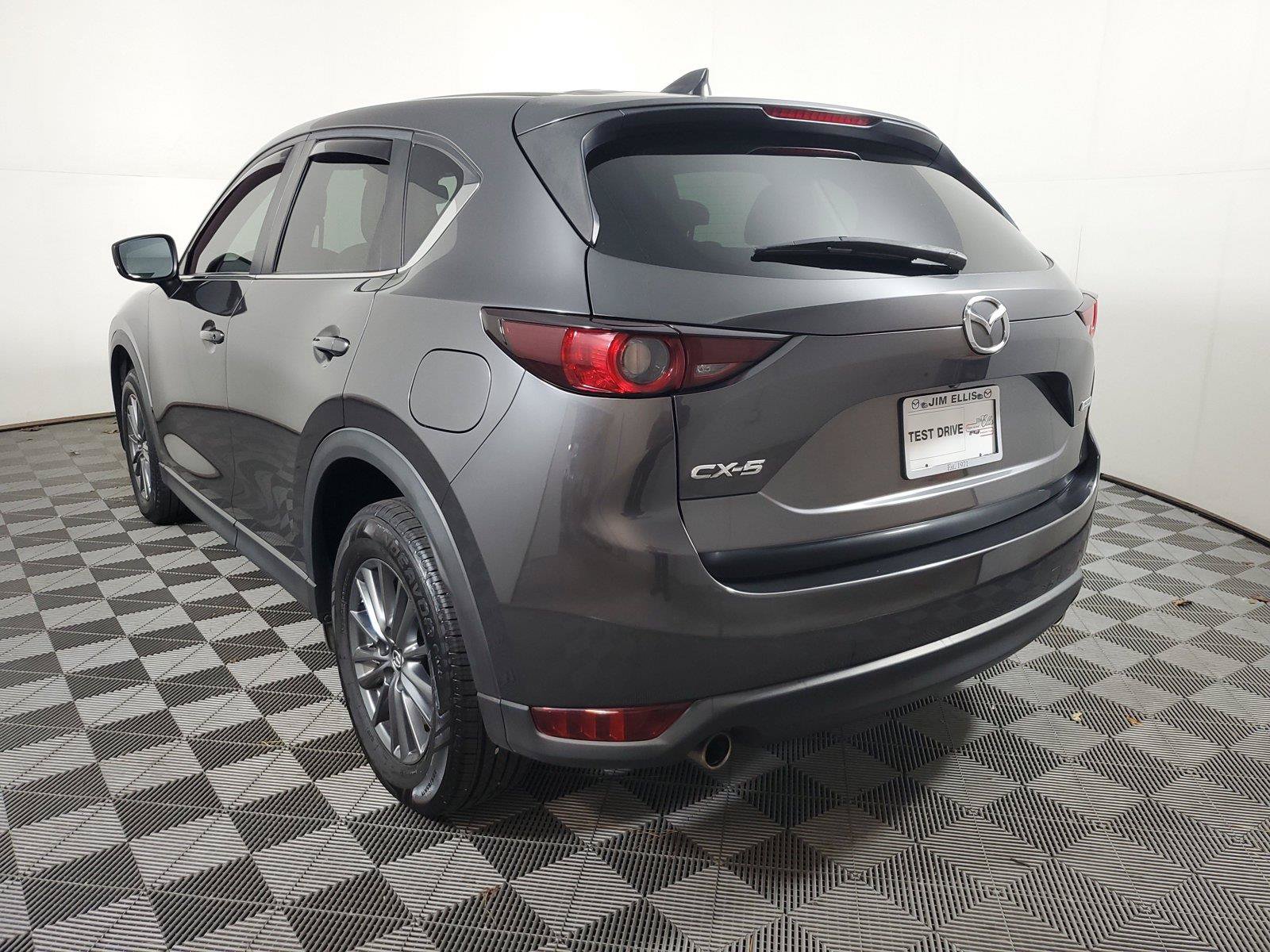 Used 2017 MAZDA CX-5 Touring w/ Preferred Equipment Package FWD image 6