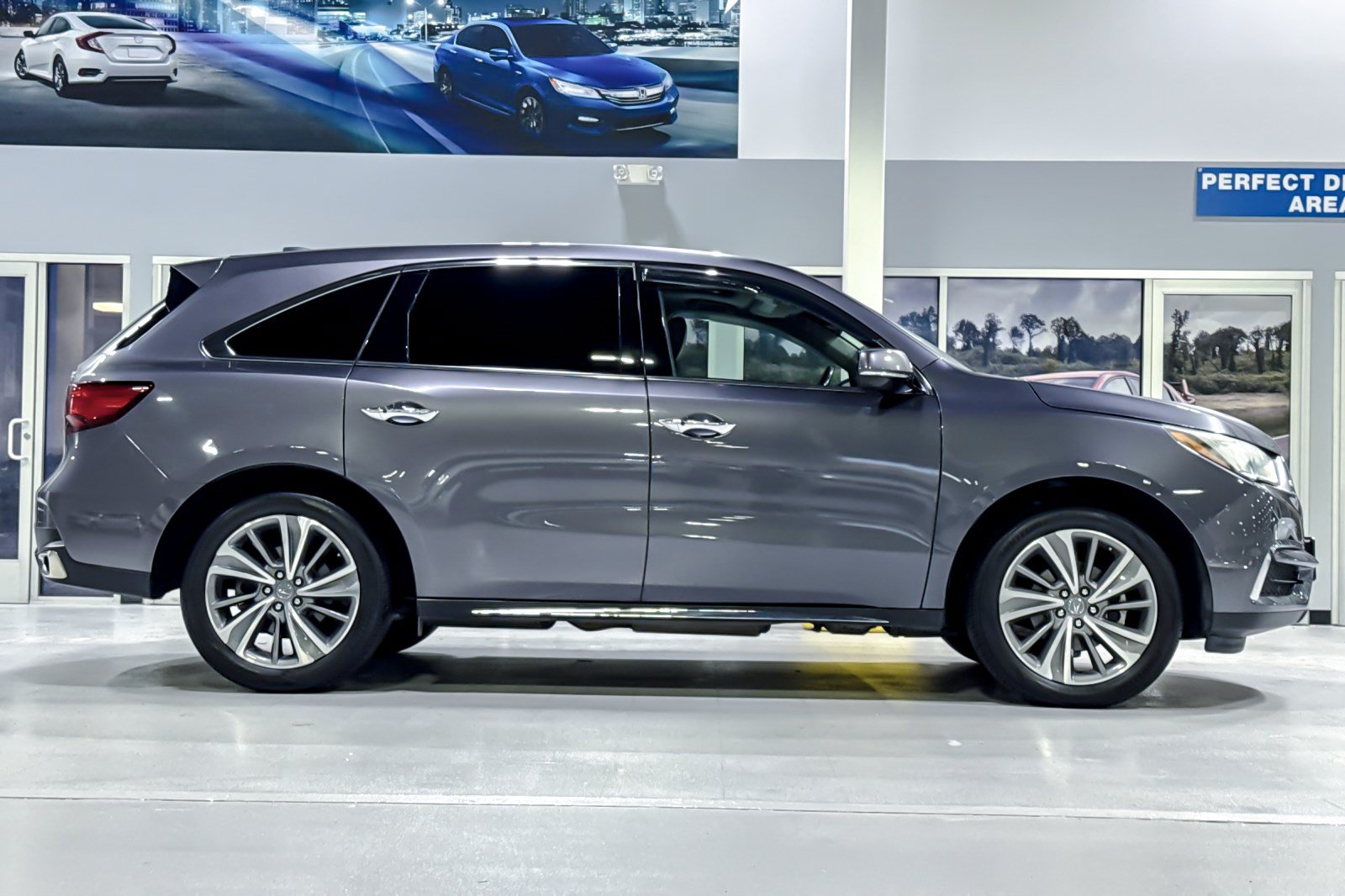 Used 2018 Acura MDX w/ Technology Package FWD image 8
