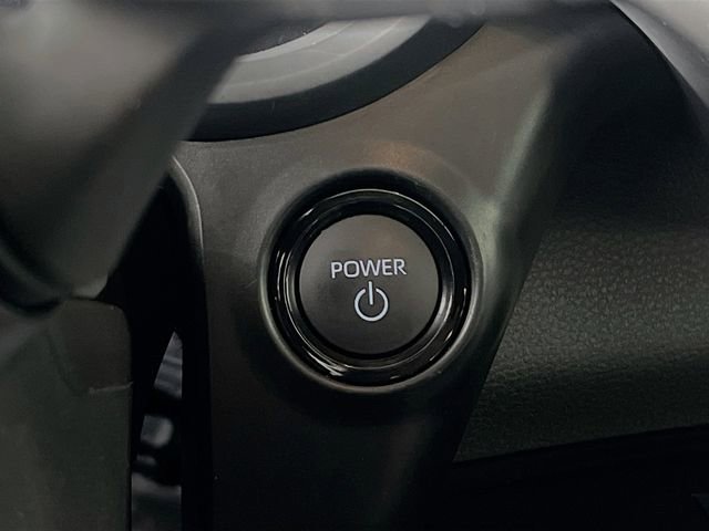 Used 2025 Toyota Sienna Platinum image 18