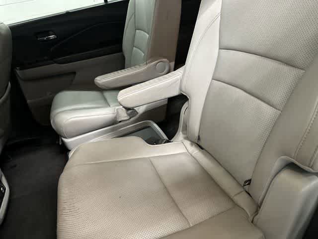Used 2019 Honda Pilot Elite image 11