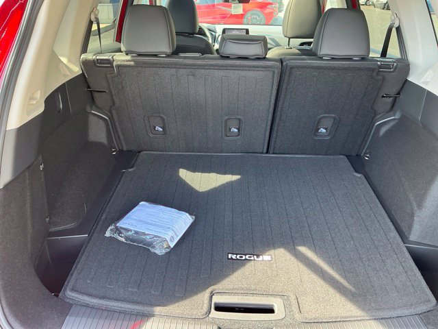 New 2026 Nissan Rogue Dark Armor AWD/4WD image 15