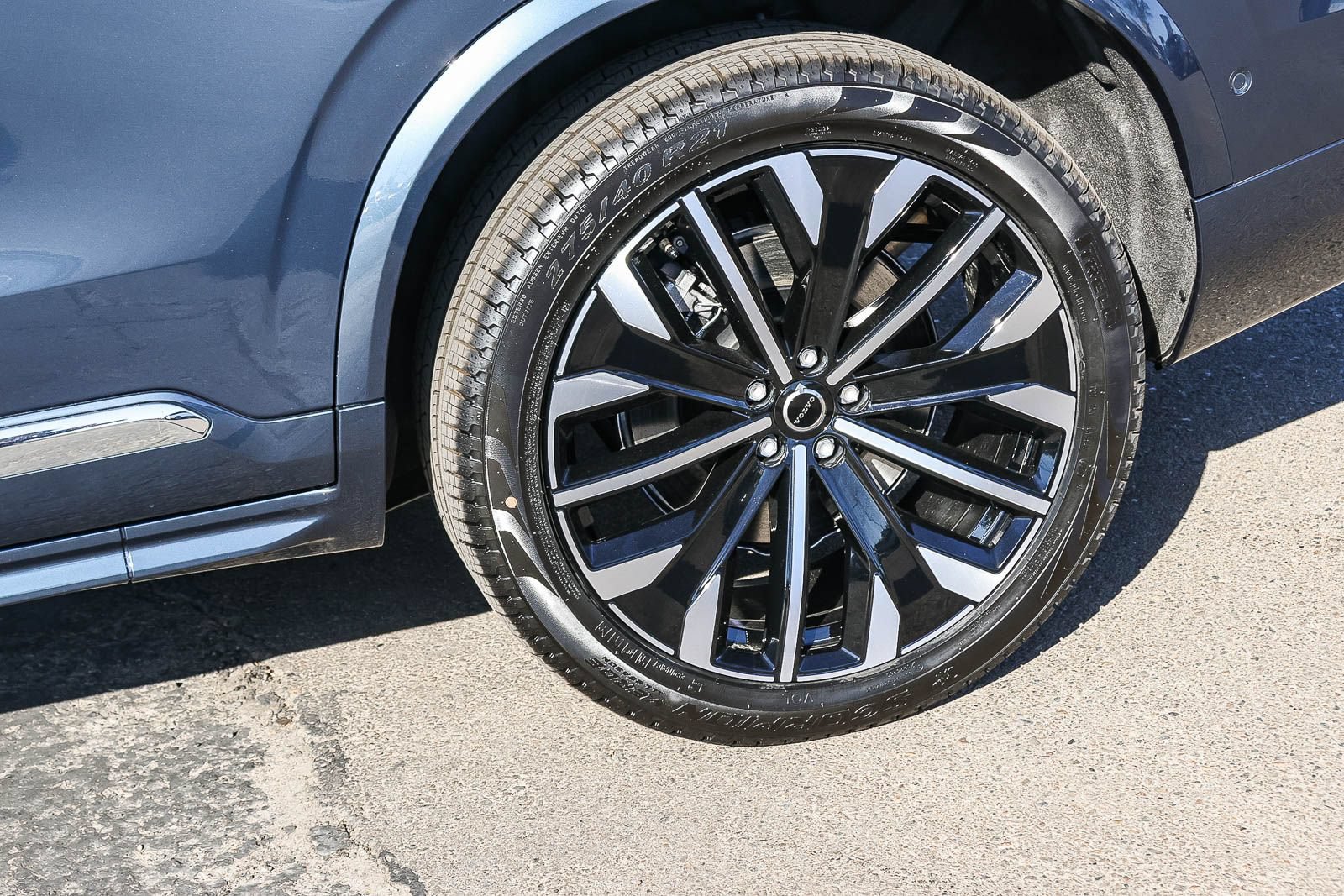 New 2026 Volvo XC90 T8 Ultra w/ Protection Package AWD/4WD image 10