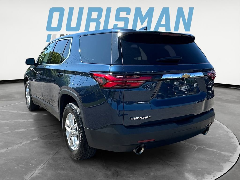 Used 2022 Chevrolet Traverse LS FWD image 4