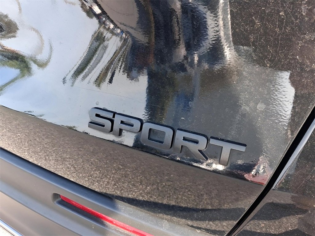 Used 2025 Honda HR-V Sport image 9