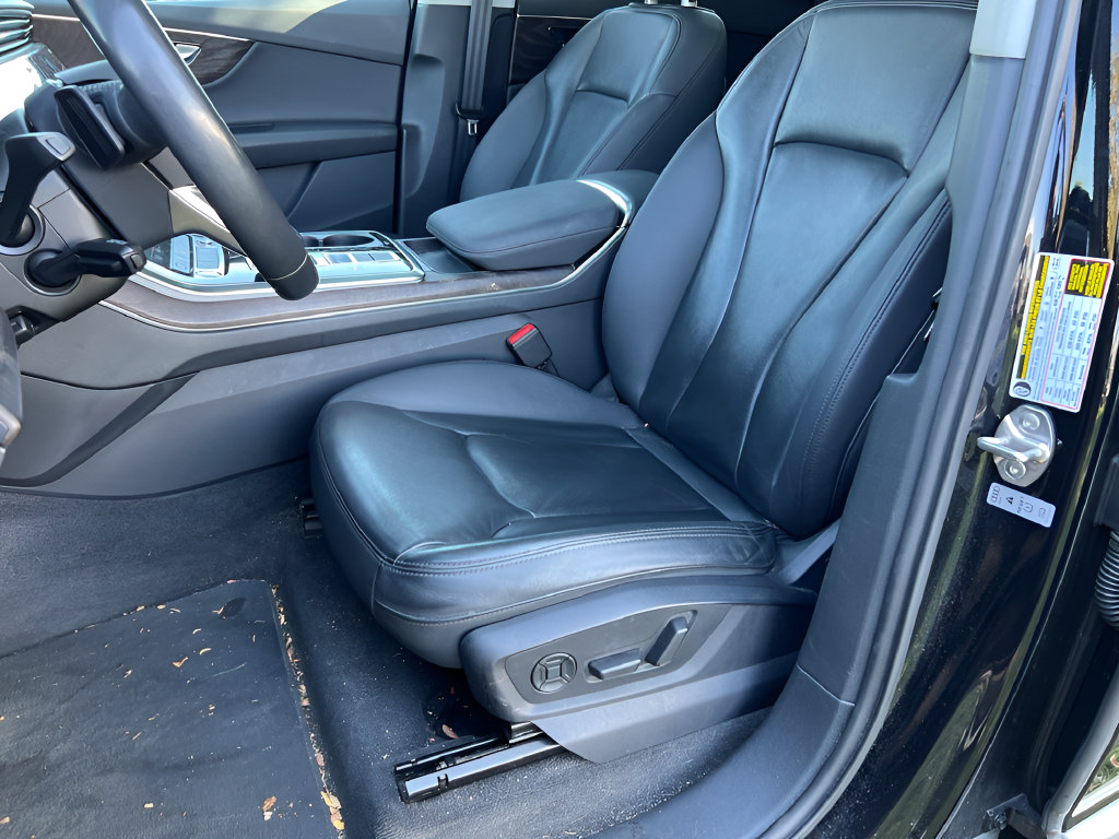 Used 2020 Audi Q7 2.0T Premium AWD/4WD image 15