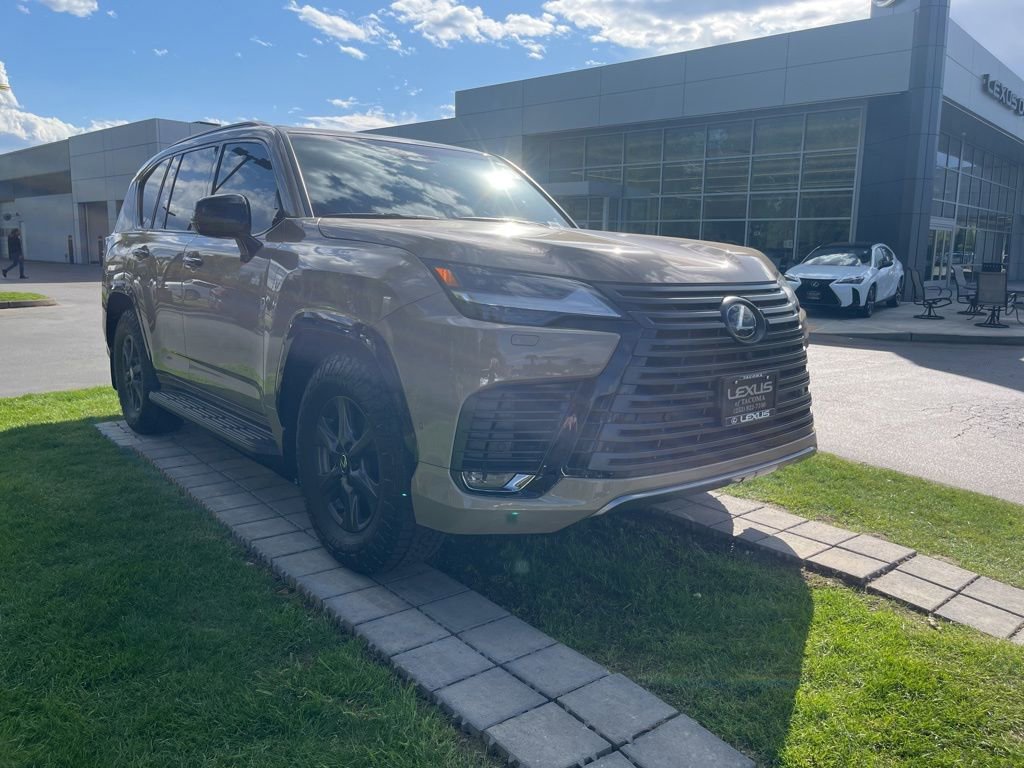 New 2026 Lexus LX 700h Overtrail AWD/4WD image 8