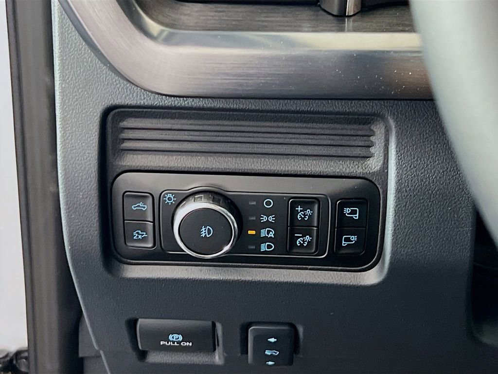 New 2025 Ford F350 Lariat w/ Lariat Ultimate Package image 19