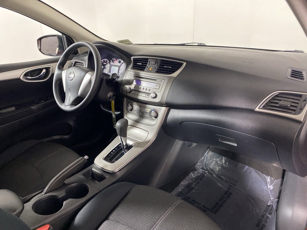 Used 2014 Nissan Sentra S image 31