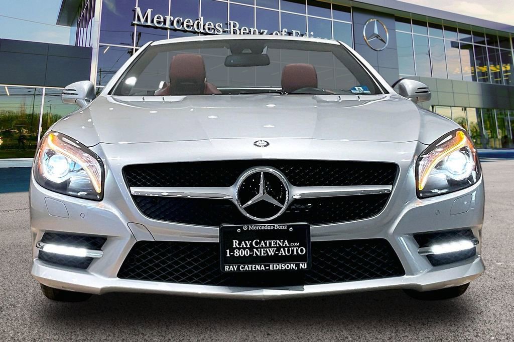 Used 2016 Mercedes-Benz SL 550 image 3