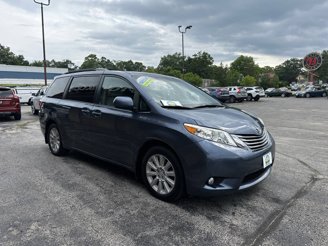 Used 2015 Toyota Sienna XLE Premium AWD/4WD image 15
