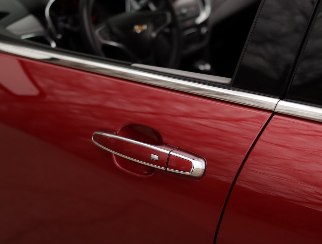 Used 2018 Chevrolet Equinox Premier image 40