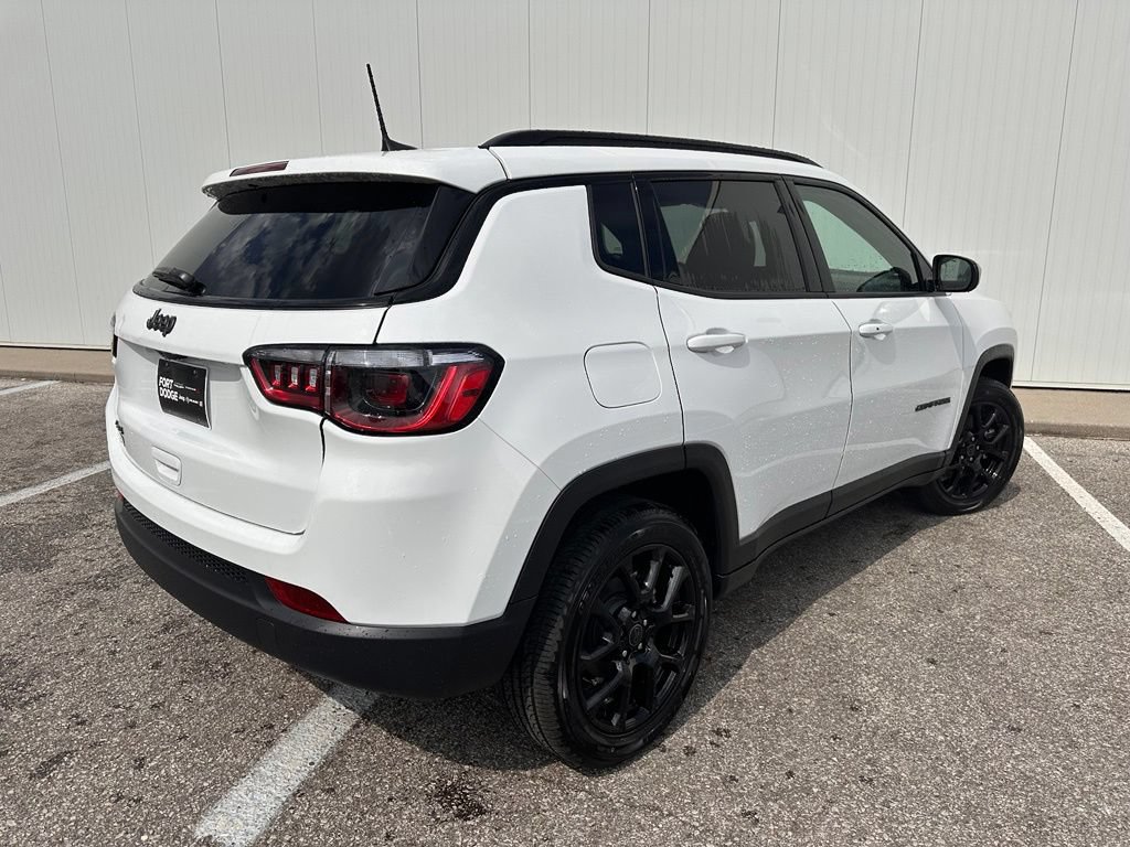 New 2026 Jeep Compass Latitude AWD/4WD image 7