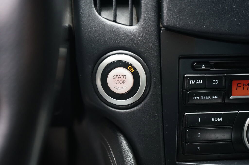 Used 2013 Nissan 370Z Coupe image 19