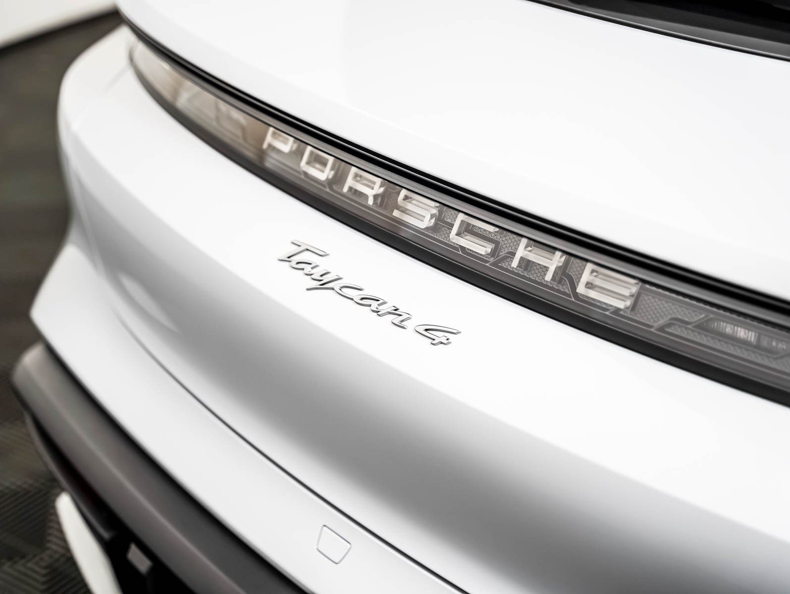 New 2026 Porsche Taycan 4 Cross Turismo AWD/4WD image 28