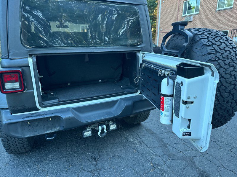 Used 2023 Jeep Wrangler Sport AWD/4WD image 39