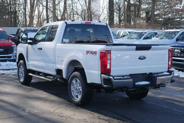 New 2026 Ford F250 XLT w/ FX4 Off-Road Package image 8