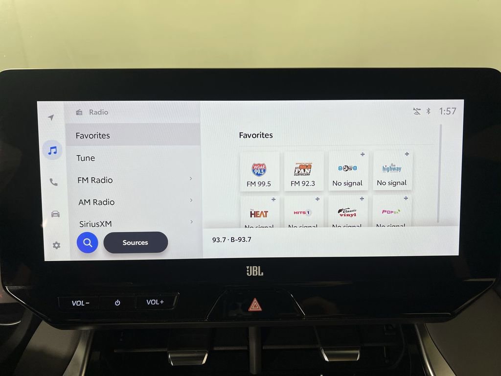 Used 2024 Toyota Venza Limited image 14