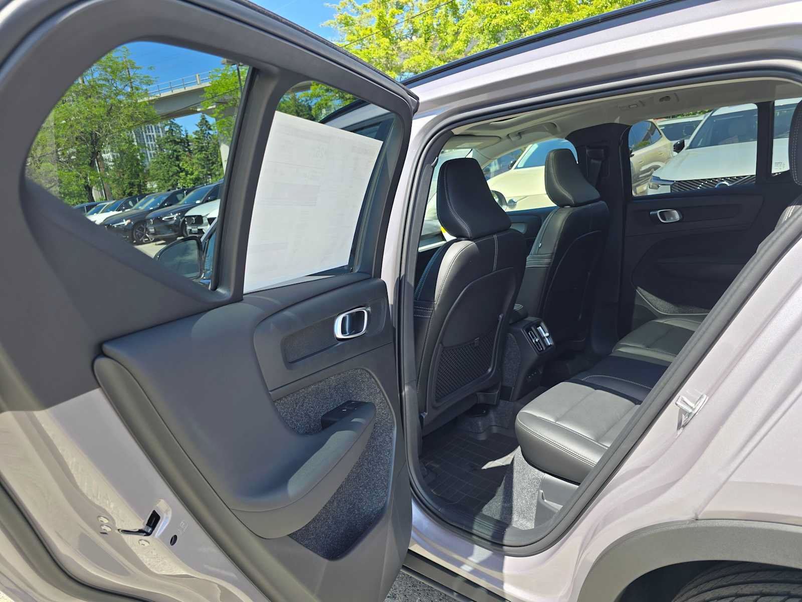 New 2026 Volvo XC40 B5 Plus w/ Protection Package Premier AWD/4WD image 16
