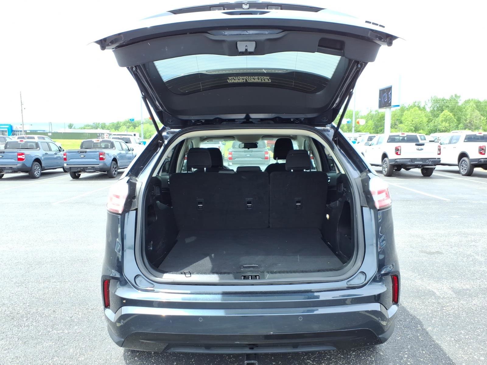 Used 2022 Ford Edge SE w/ Black Appearance Package AWD/4WD image 5