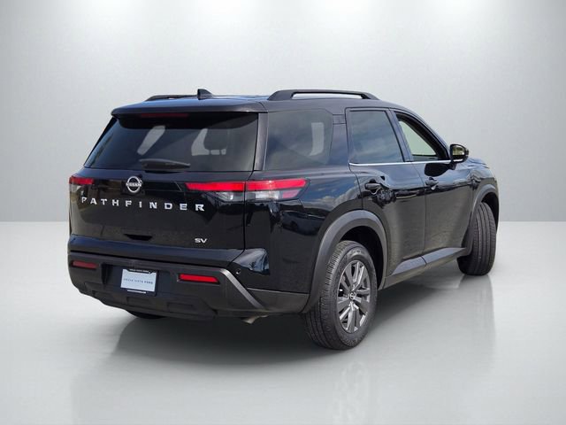 Used 2024 Nissan Pathfinder SV image 4