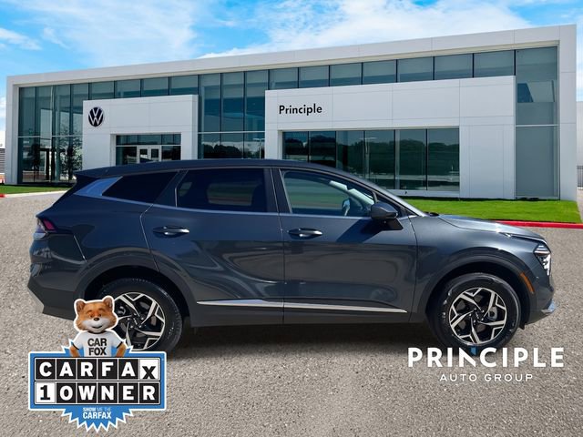 Used 2024 Kia Sportage LX AWD/4WD image 4