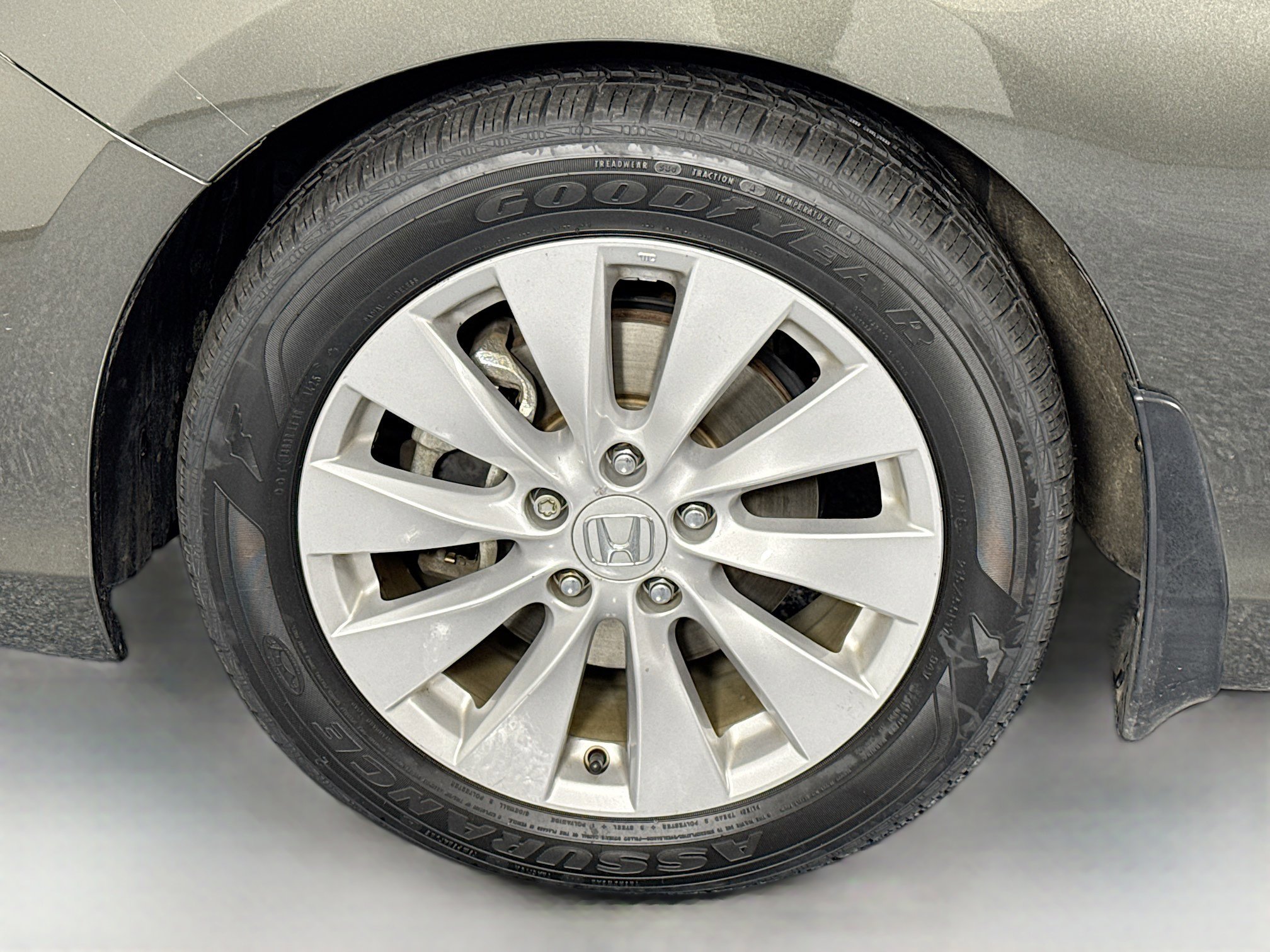 Used 2014 Honda Accord EX image 29