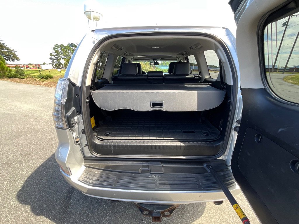 Used 2015 Lexus GX 460 image 41