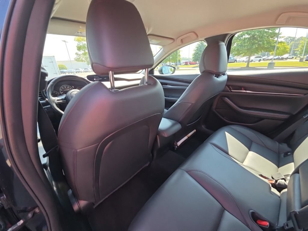 Used 2024 MAZDA MAZDA3 s FWD image 13