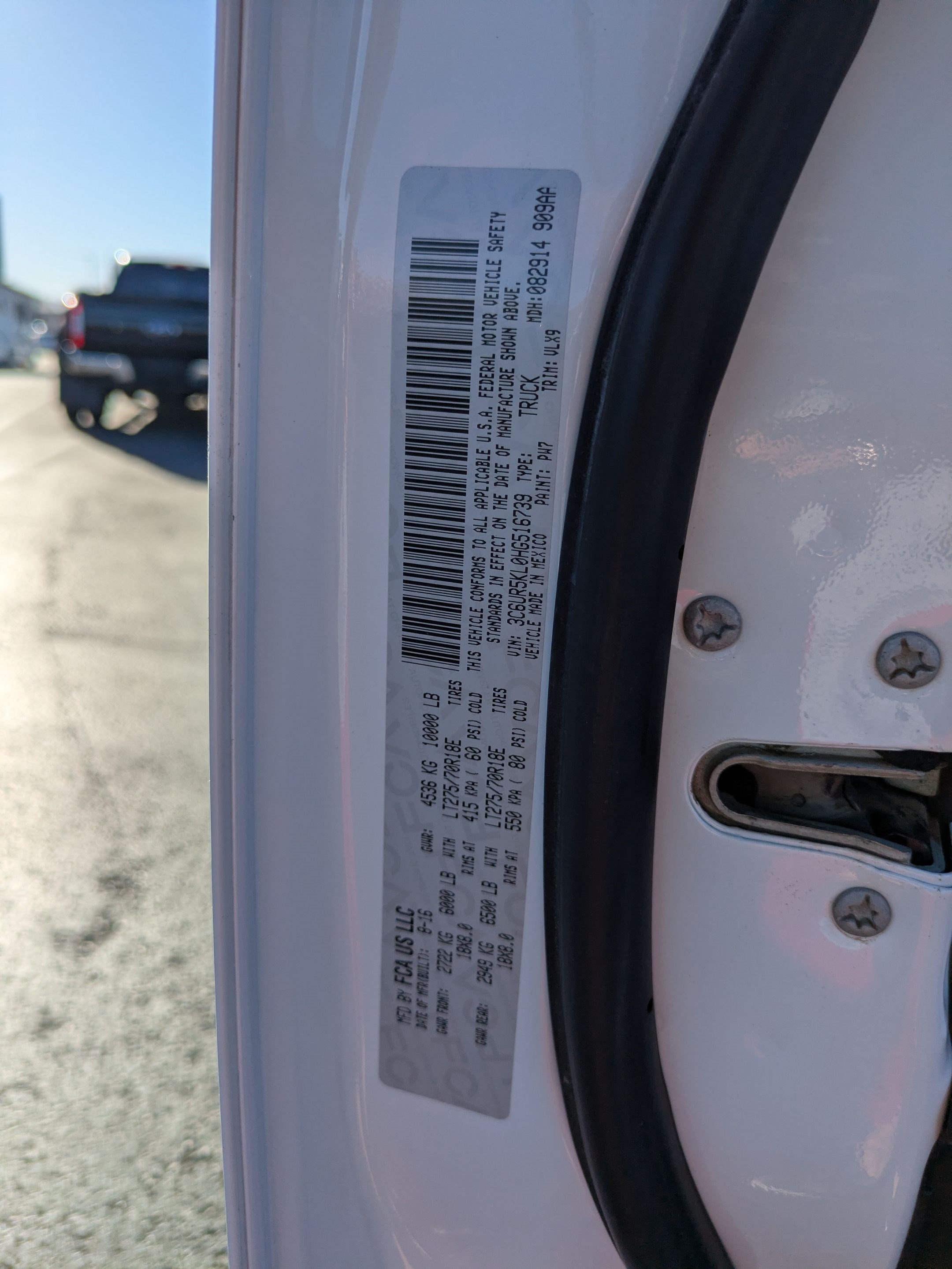 Used 2017 RAM 2500 Laramie AWD/4WD image 33