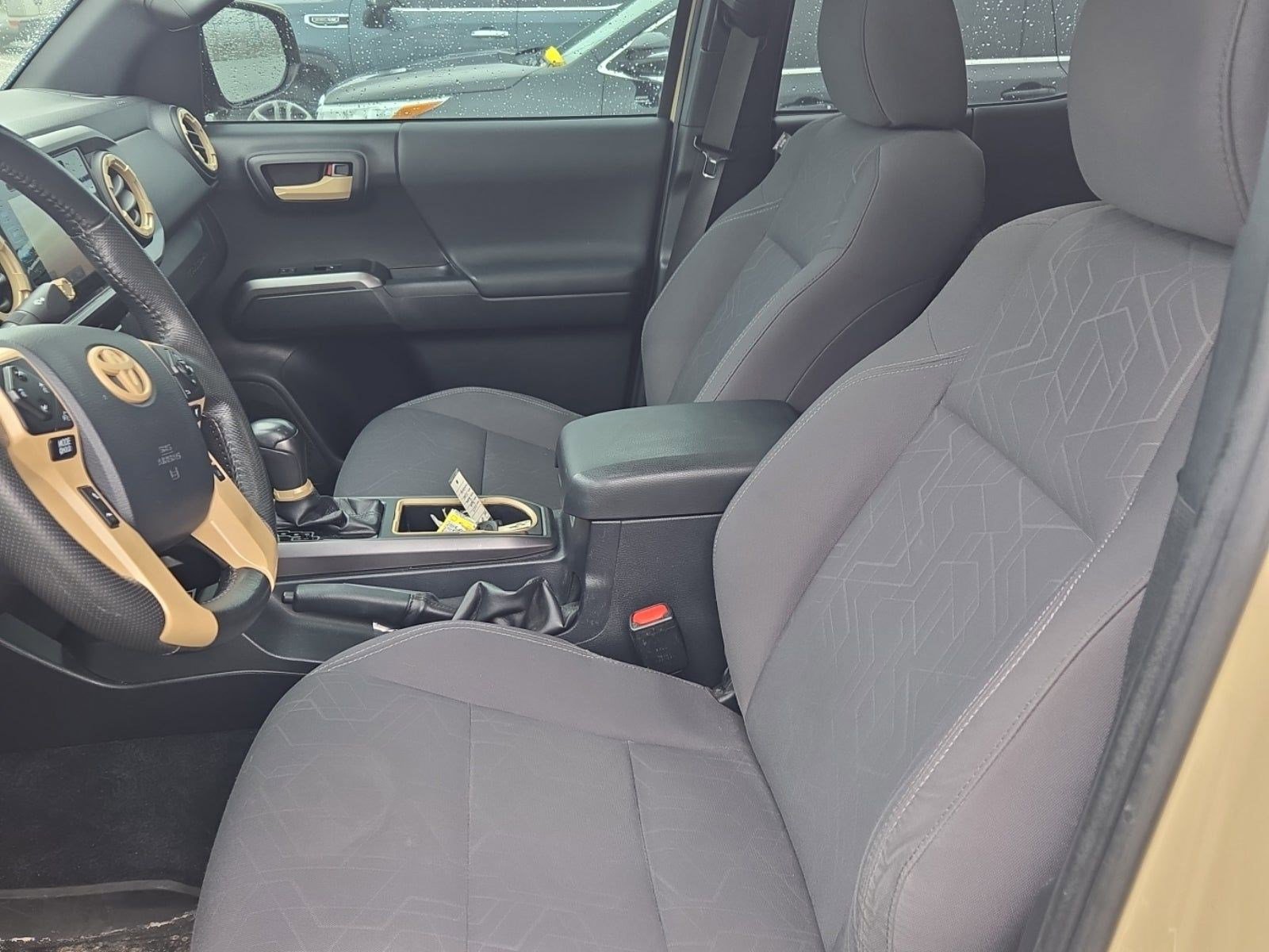 Used 2019 Toyota Tacoma TRD Off-Road image 7