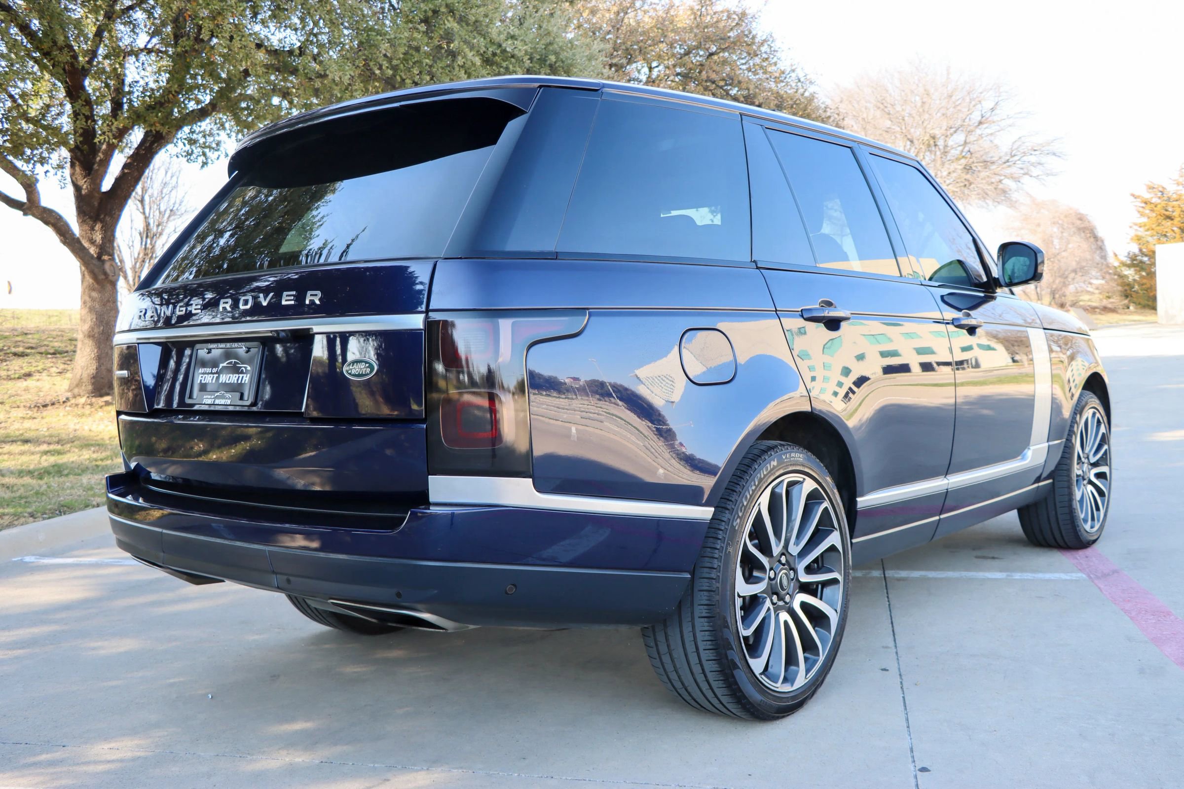 Used 2019 Land Rover Range Rover Supercharged AWD/4WD image 7