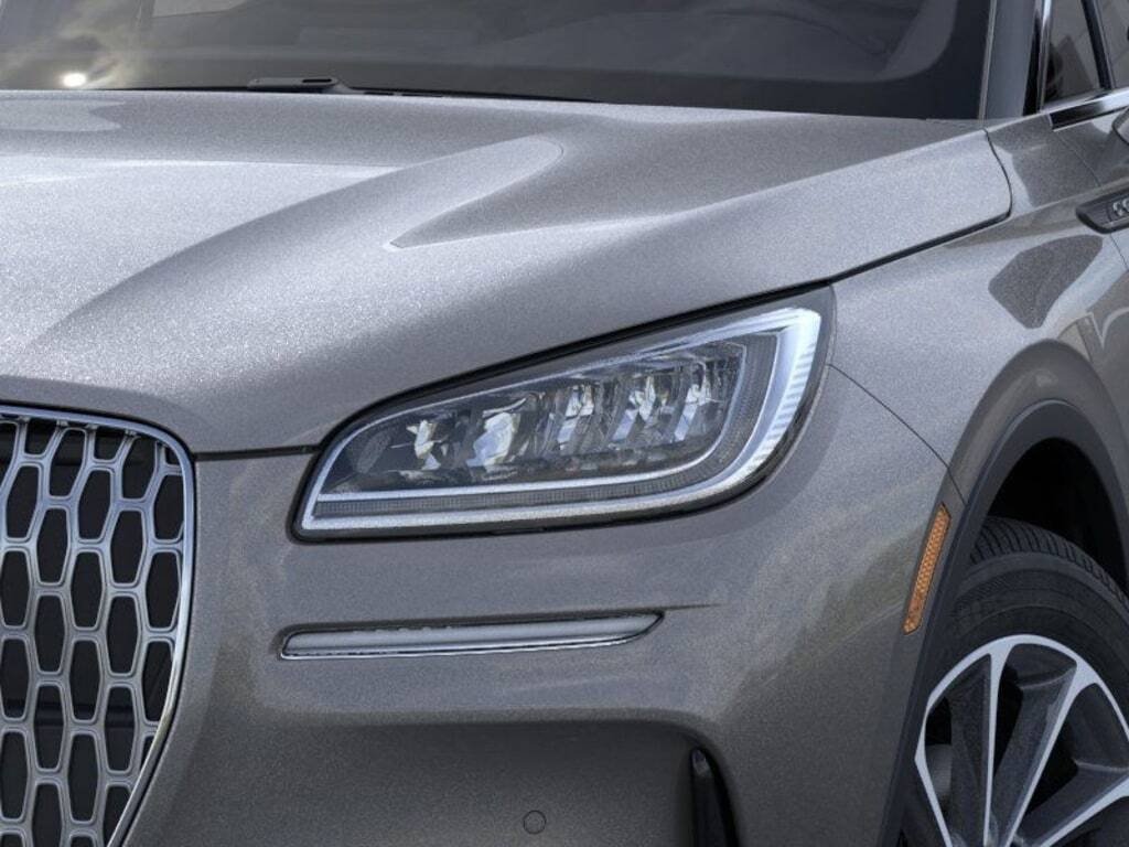 New 2025 Lincoln Corsair AWD w/ Equipment Group 101A image 40