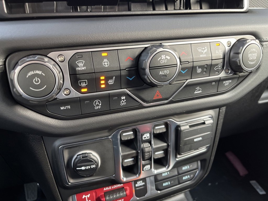 New 2026 Jeep Gladiator Mojave image 38